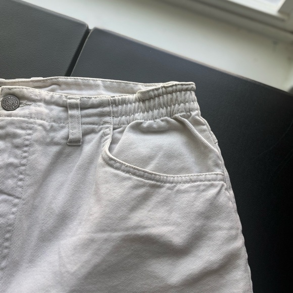 Women’s Bill Blass High Waist Khaki Shorts Size 10 – Classic Vintage Style - Picture 3 of 6